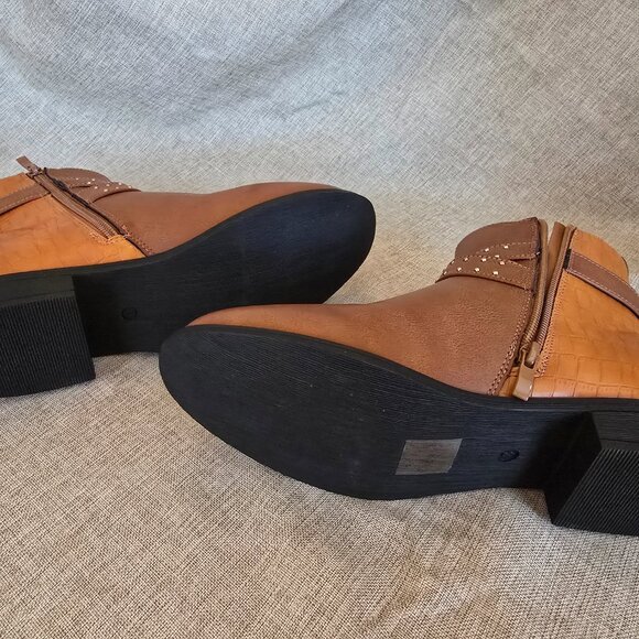 Women's Brown Vegan Leather Boots with Straps & Buckle, Size 8 - Picture 6 of 6